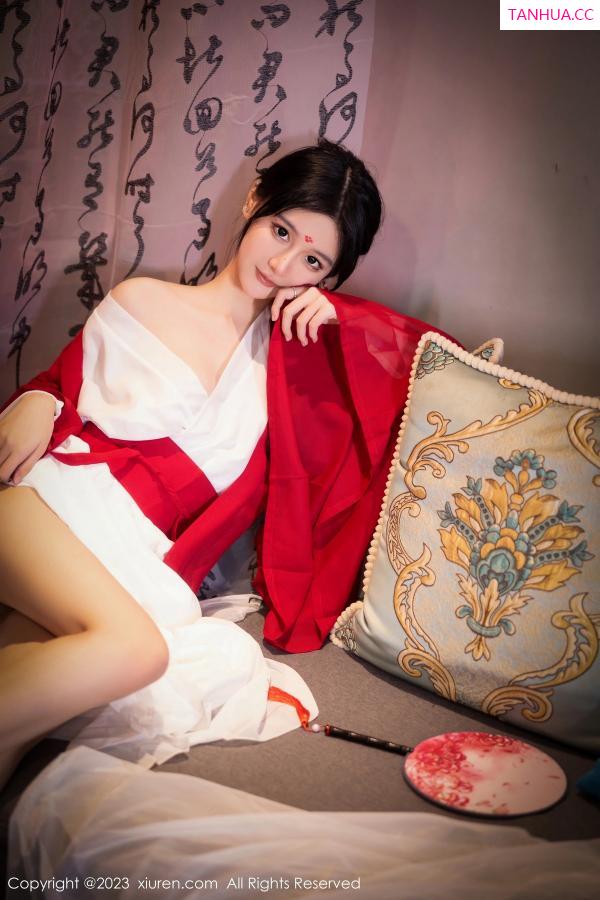   [XiuRen]高清写真图 2023.08.04 No.7192 幼幼 古装美腿第8张图片